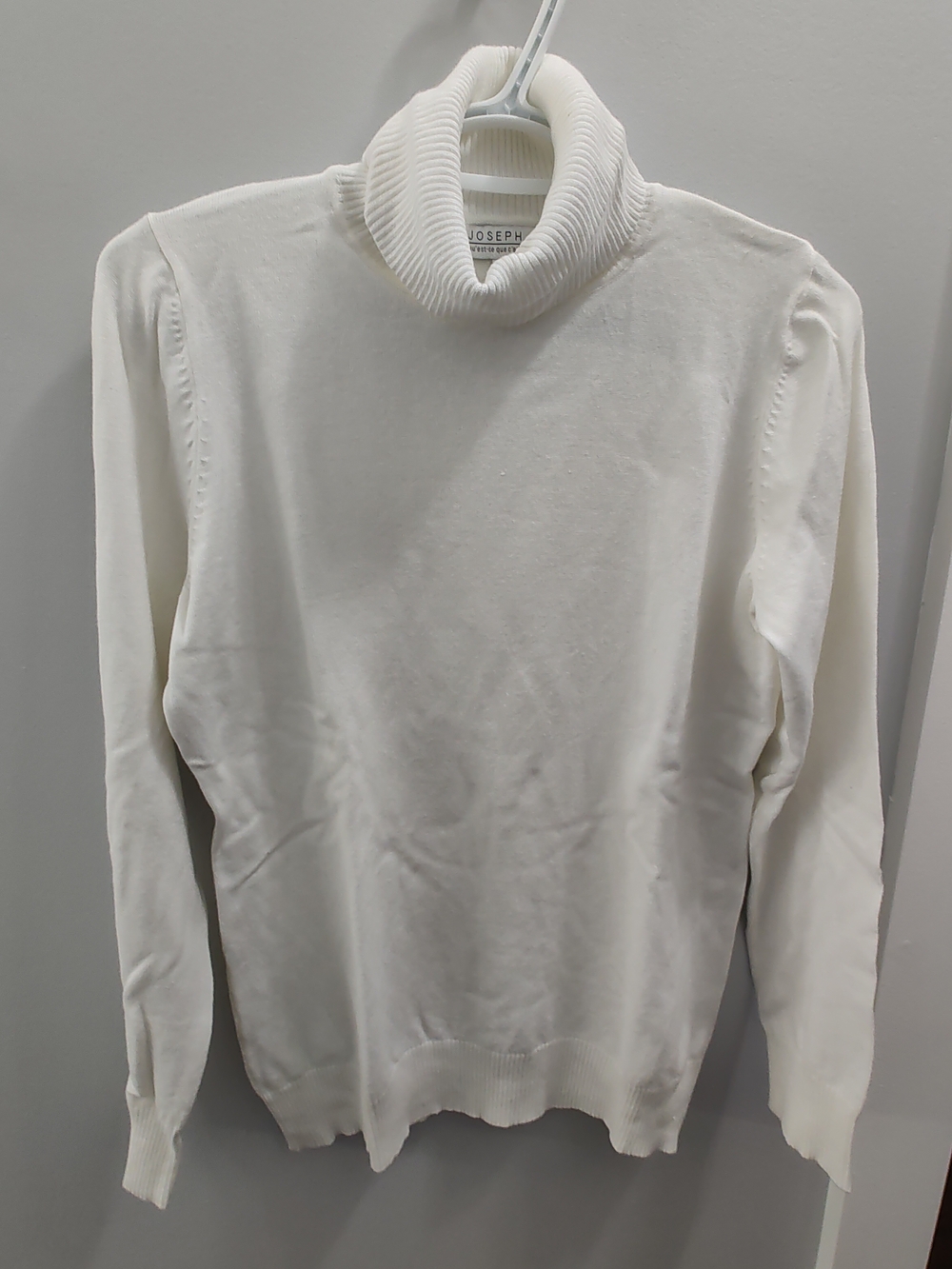 Joseph A Cream Turtleneck Sweater